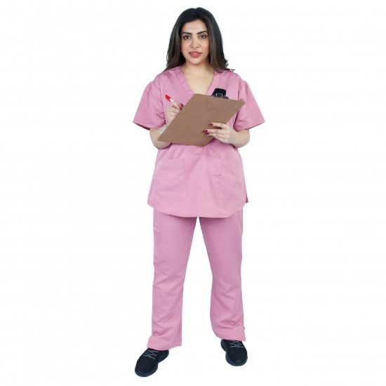 صورة زي طبي من كنزي نسائي أوفر سايز